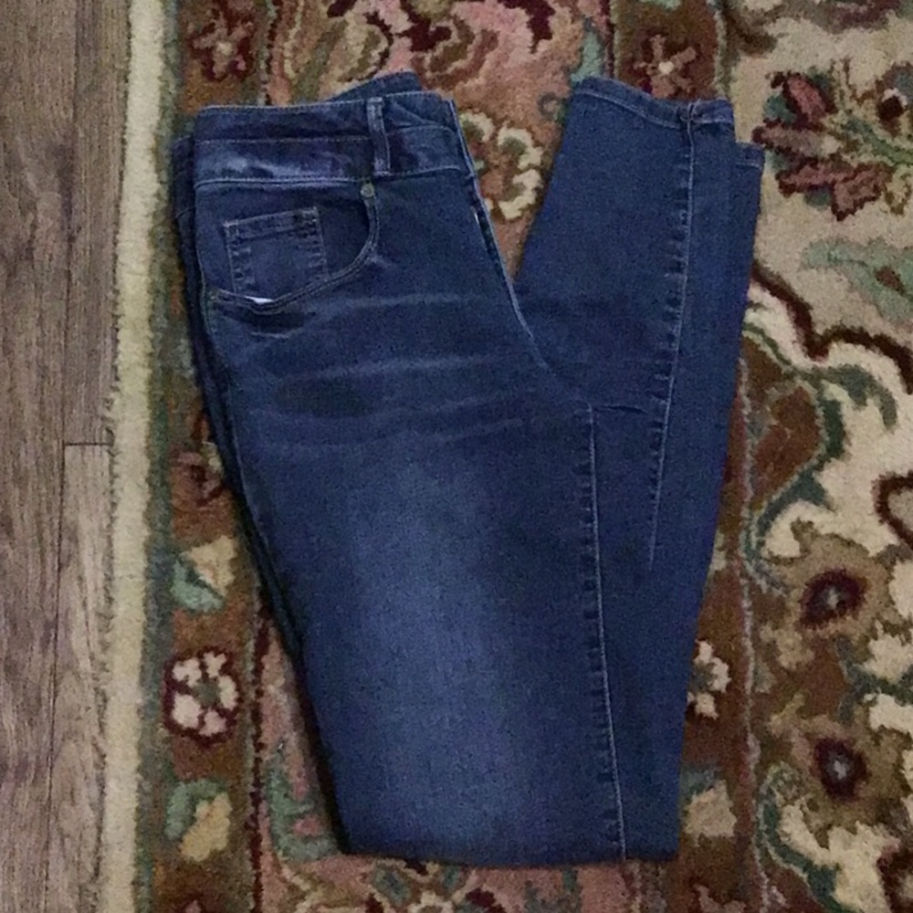 MOSSIMO DENIM JEANS